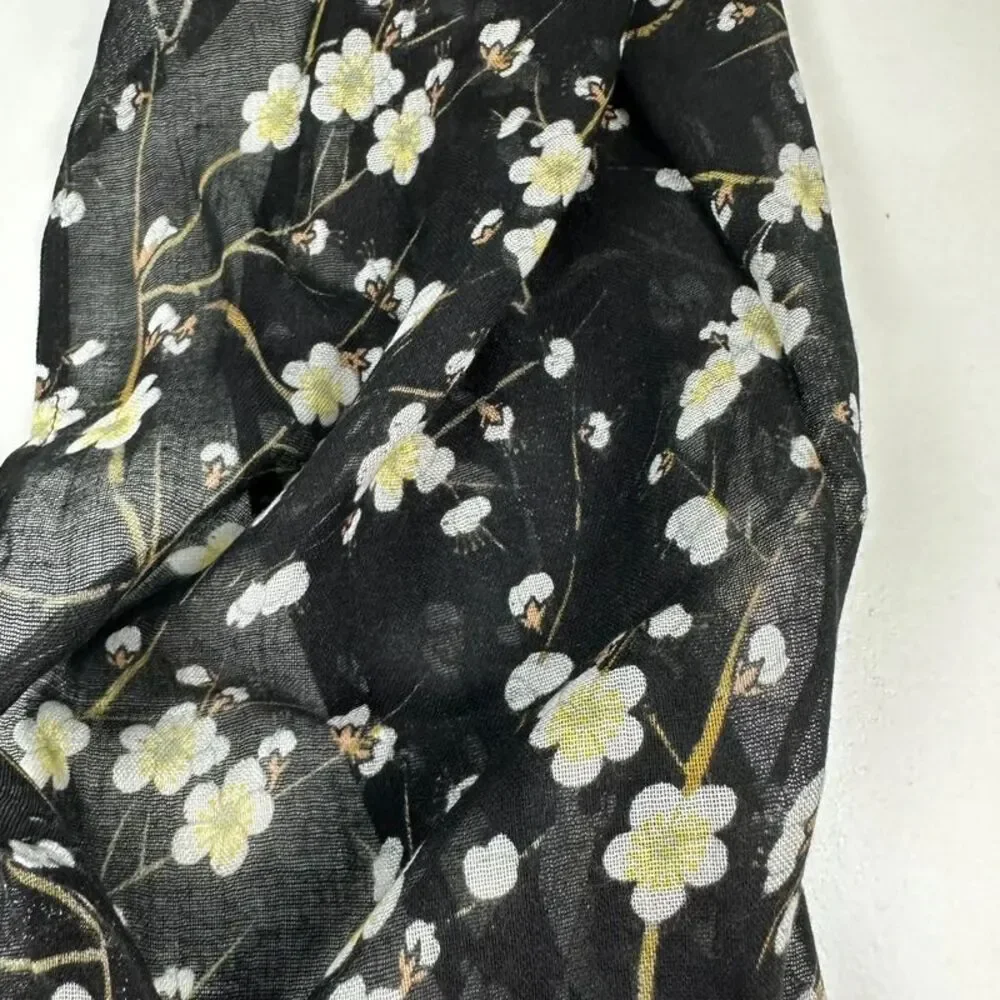 Onam Lightweight Floral Scarf Black & White Scarf Fringe Edges